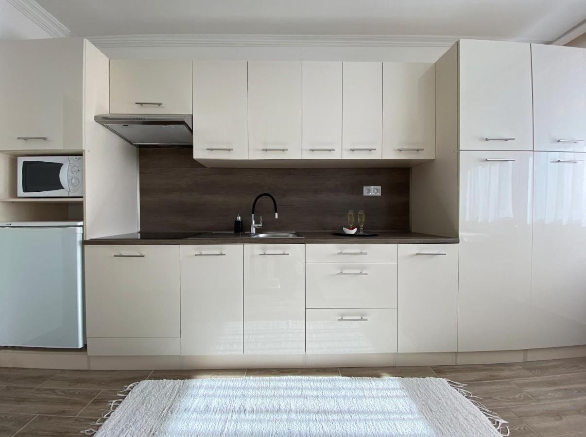 Andrea Apartmanok 2 Hajduszoboszlo Exterior foto